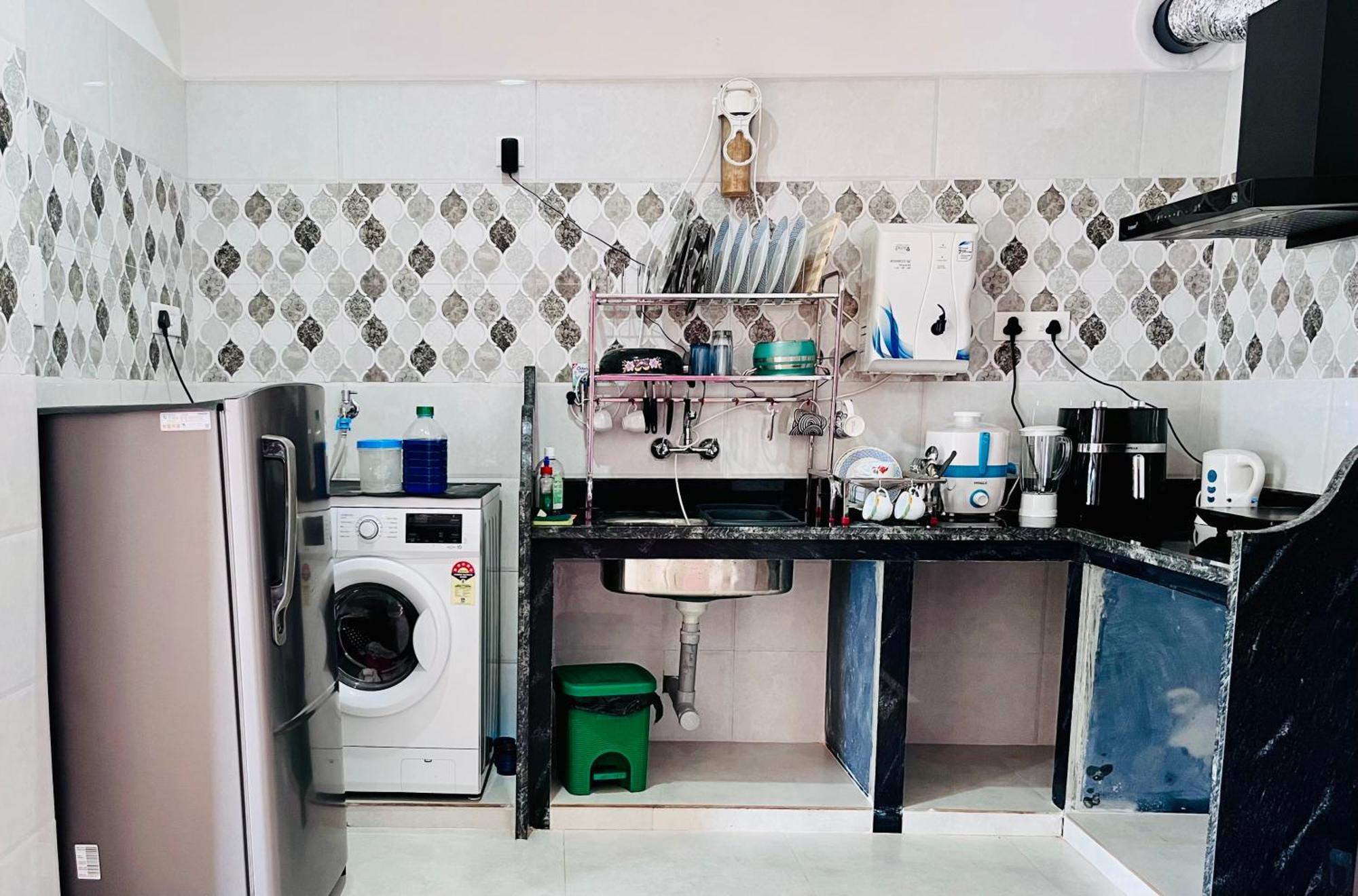 Aldona Happy Moon Homestay מראה חיצוני תמונה